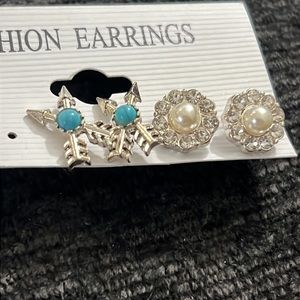 5 BRAND NEW Pairs of Earrings Silver Tone Fashion Jewelry Pierced Ears